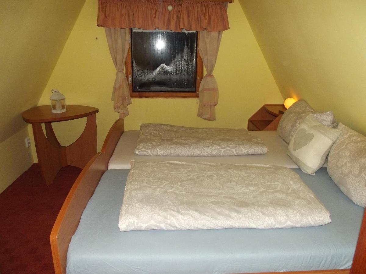 Chata S Vyhledem Jáchymov Extérieur photo